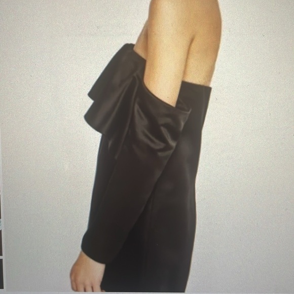 🔥Zara Black Sateen Off-the-Shoulder Top Size Medium🔥 🥳 - Picture 3 of 13